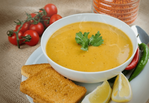 شوربة العدس