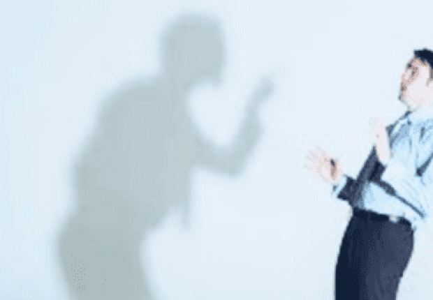 كيف تتعامل مع من يحتقرك