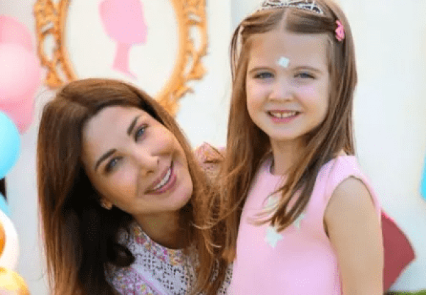 شاهد فيديو طريف لنانسي عجرم وابنتها