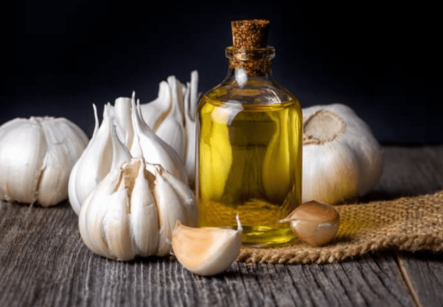 فوائد زيت الثوم