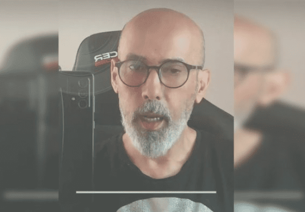 صانع محتوى مسيحي شهير يعلن إسلامه على الهواء