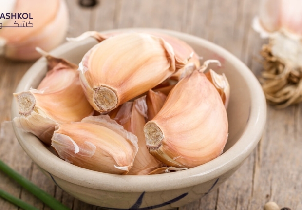 فوائد بلع الثوم على الريق