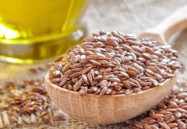 فوائد شرب بذور الكتان مع الماء قبل النوم