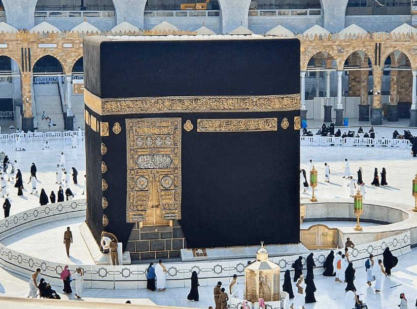 لماذا بنيت الكعبة ؟