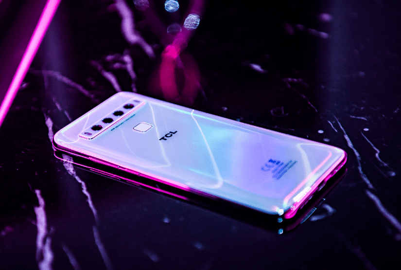مواصفات tcl 10 plus