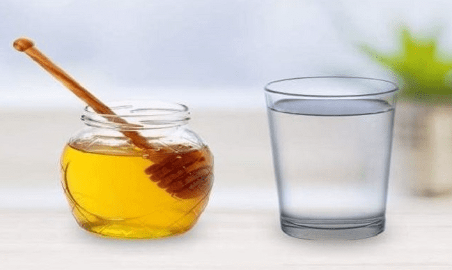تجربتي مع العسل والماء الدافئ على الريق