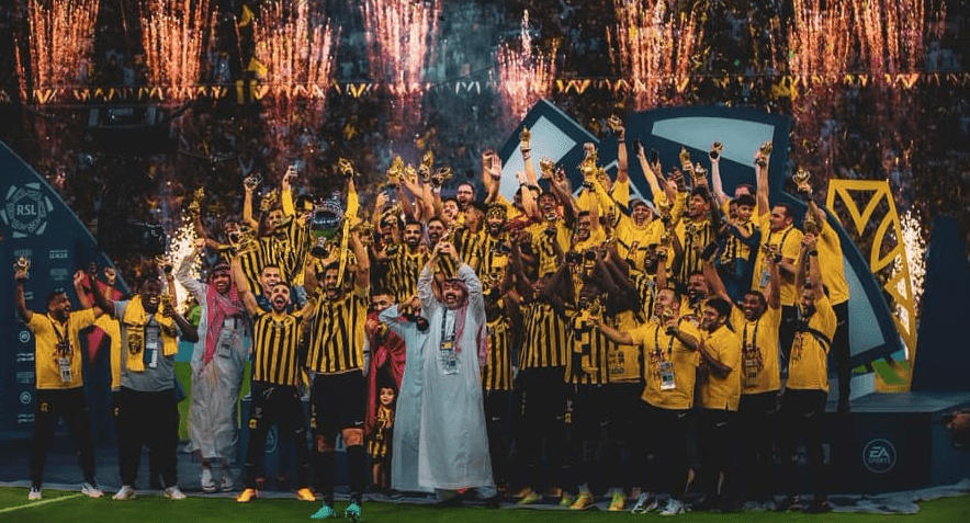 شاهد مراسم تتويج الاتحاد بطلاَ بالدوري السعودي