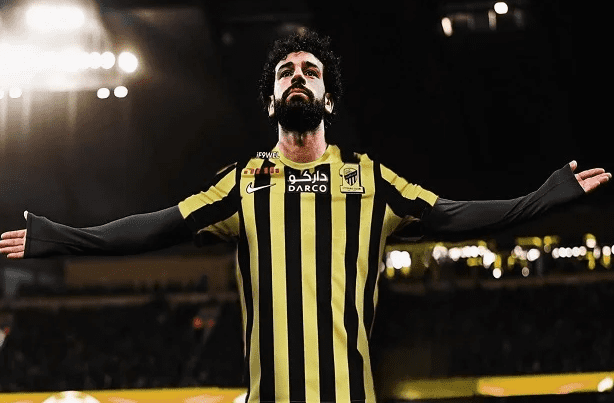 هل وافق محمد صلاح على الانتقال إلى اتحاد جدة ؟